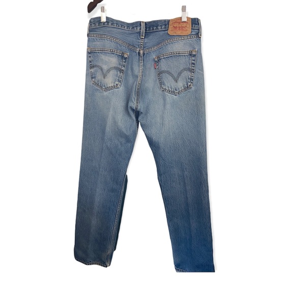 Vintage 501 Levi’s Medium Wash Straight Leg Jeans - Picture 6 of 13